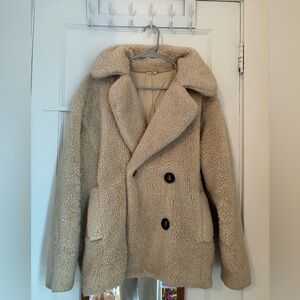 The famous teddy bear free people jacket.